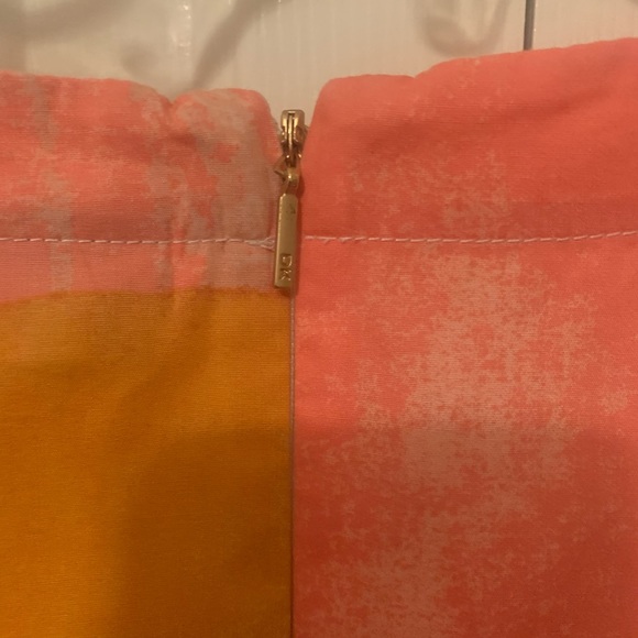 DonnaKaran top multicolor orange,pink, beige, black insert. Size L - Picture 3 of 8